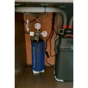 Редуктор с электромагнитным клапаном на 12 Вольт, регулятором тонкой настройки и счетчиком пузырьков Редуктор с электромагнитным клапаном на 12 Вольт, регулятором тонкой настройки и счетчиком пузырьков