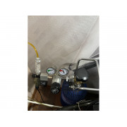 Двухступенчатый редуктор с электромагнитным клапаном на 12 Вольт, регулятором тонкой настройки и счетчиком пузырьков Двухступенчатый редуктор с электромагнитным клапаном на 12 Вольт, регулятором тонкой настройки и счетчиком пузырьков